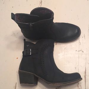 Roxy Black moto boots